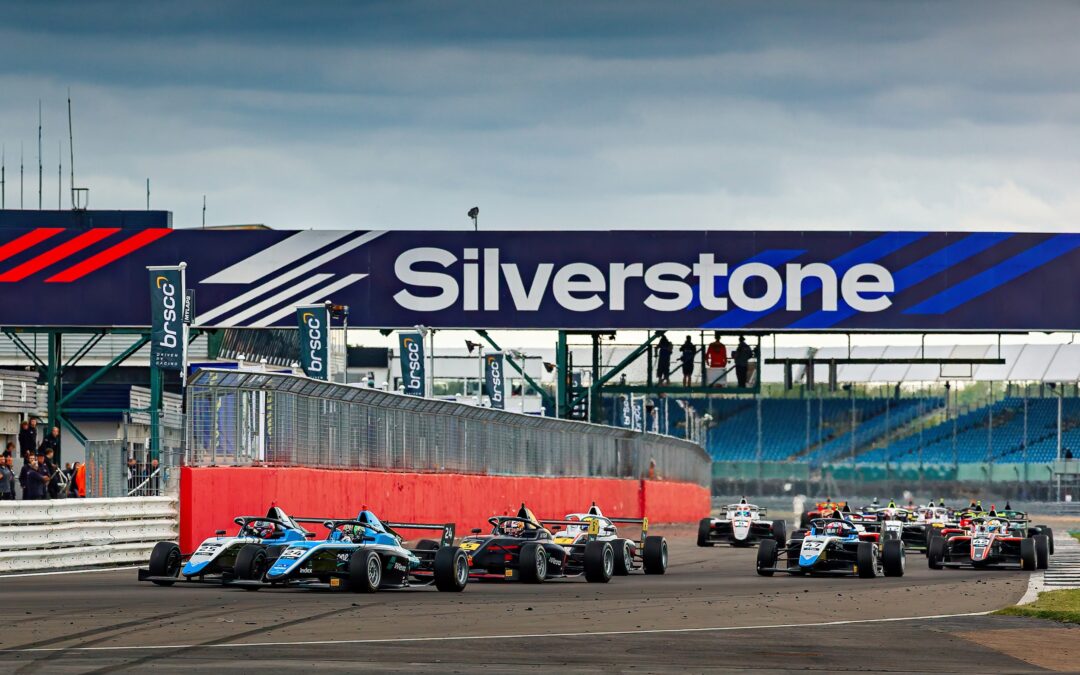 Molnár Martin dupla dobogóval és leggyorsabb körrel zárt Silverstone-ban