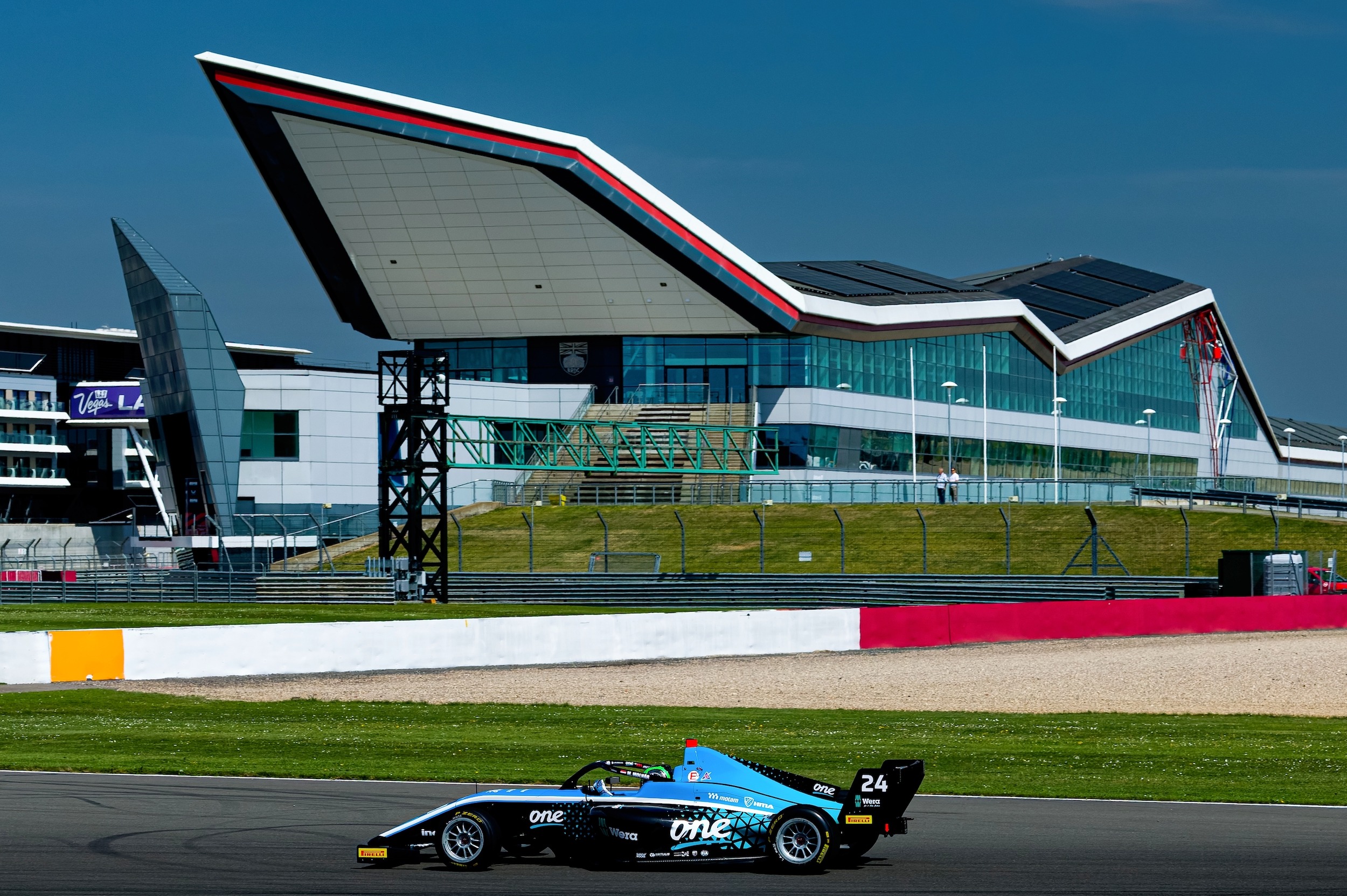 Molnar_Martin_brit_F4_Silverstone_Sunday_3