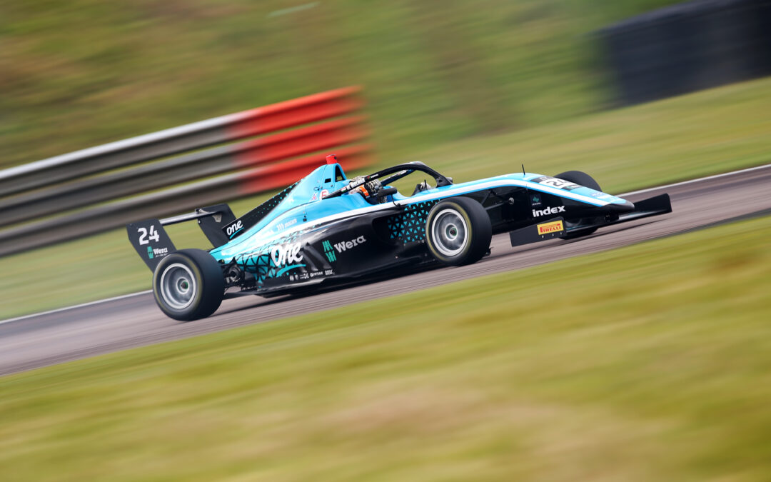 Vissza a bajnoki csatába – Molnár Martin kedvenc pályáján folytatódik a brit F4 szezonja